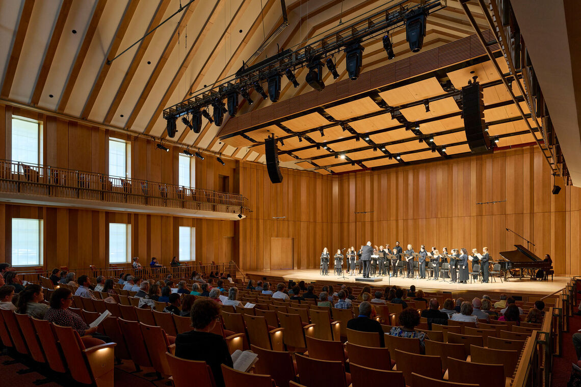 The centerpiece of the new performing arts center is the 700-seat auditorium designed to host a range of performances and activities, with 450 seats on the main floor and 250 in surrounding tiers and the balcony.